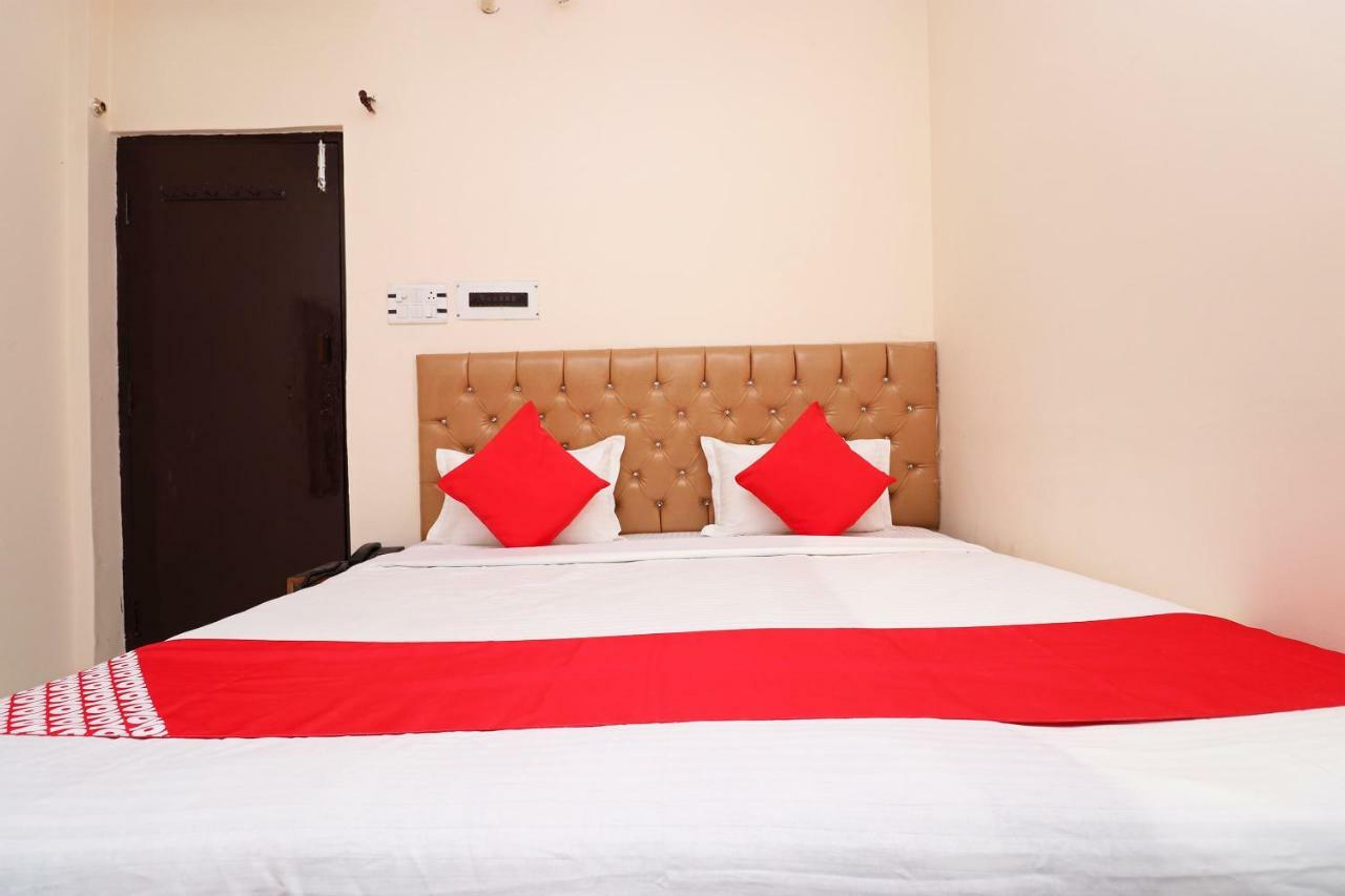 Oyo 30288 Hotel Moon Palace ラクナウ エクステリア 写真
